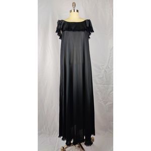Vintage 1970s Cinandre Leisure Lingerie Black Nightgown Maxi Ruffle Neckline Sm